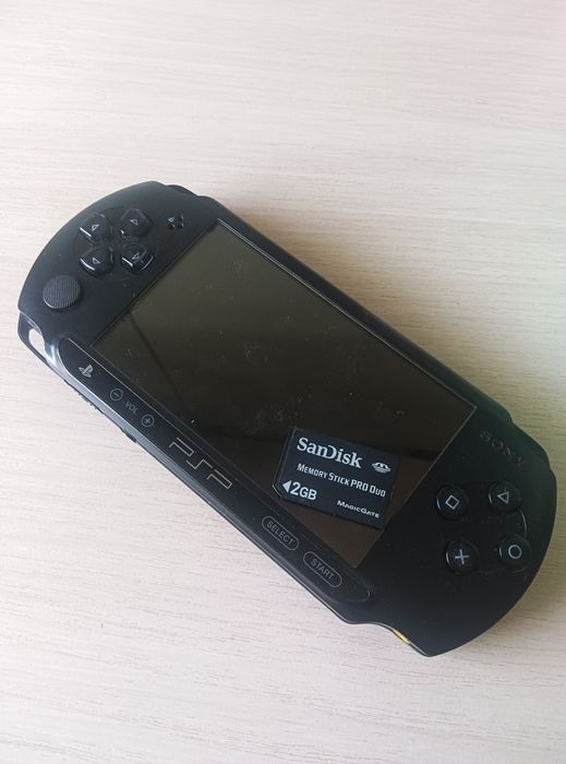 Psp e1008 отдам только в руки