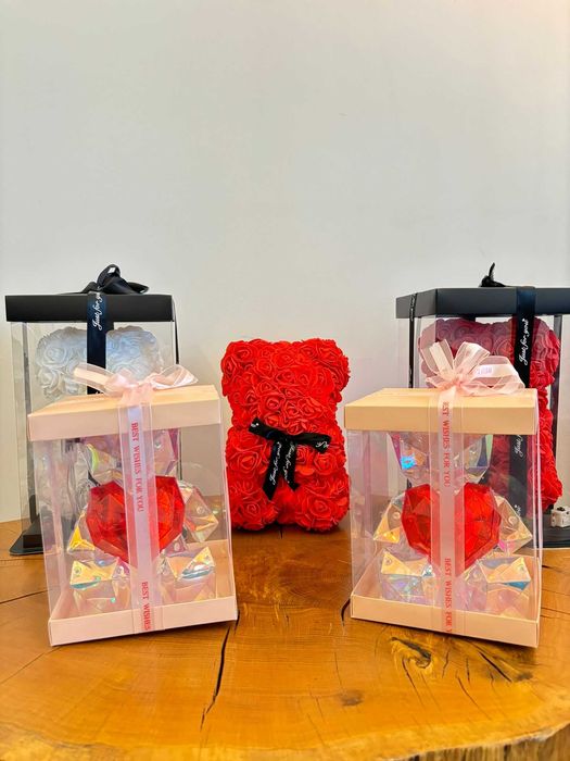 Ursulet din Trandafiri cu Lumini - Cadou Valentine's