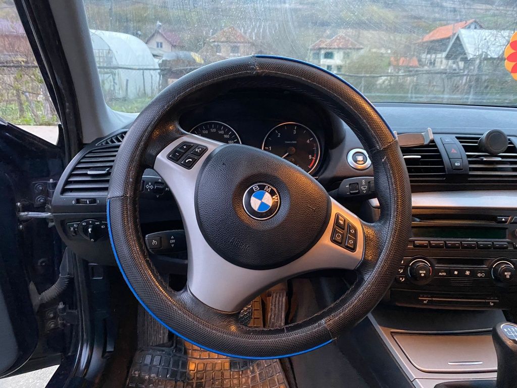 Vând BMW 120d 2006