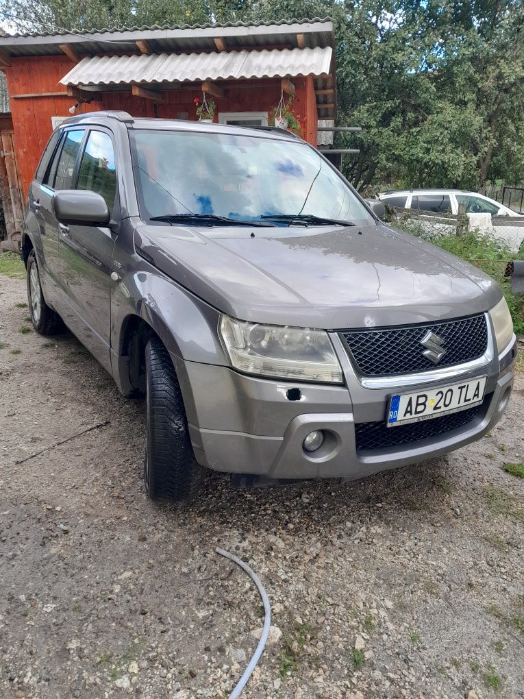 Vind  Suzuki grand vitara 4x4