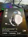 Vând căști gaming razer blackshark v2 x albe,nefolosite
