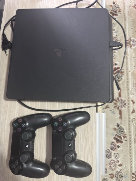 PlayStation 4 slim