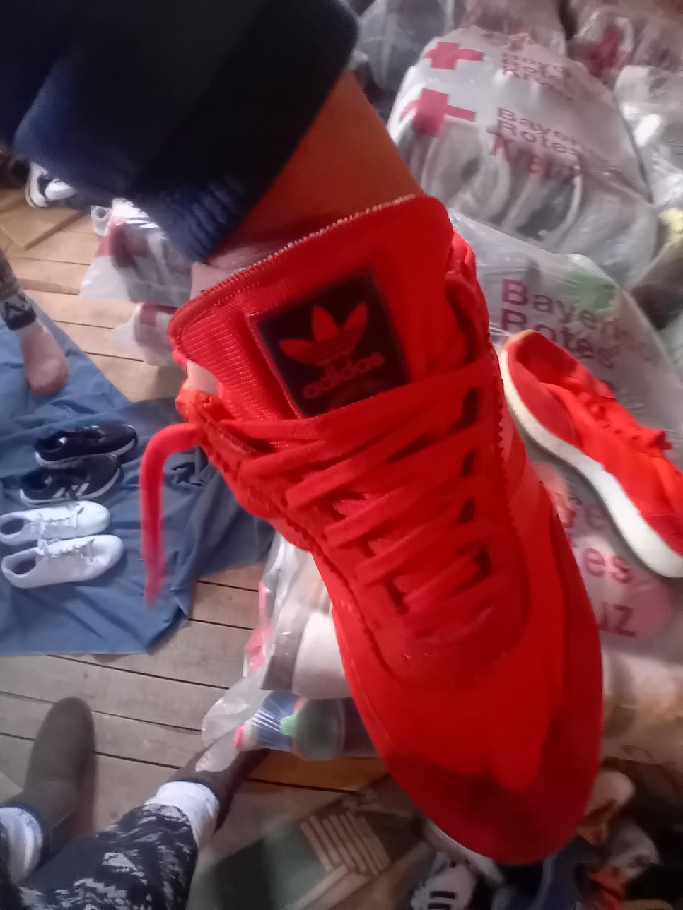 Adidasi second hand