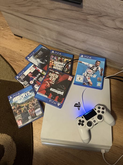 ps4 pro+ jocuri si conturi cu jocuri