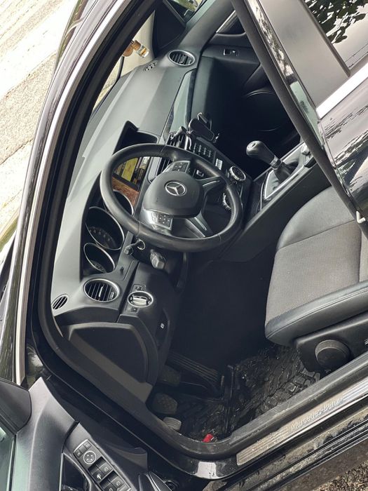 Vand/schimb cu Duster, Mercedes w204 c class