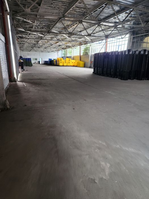 închiriez spațiu Hala 1200m teren 4620m