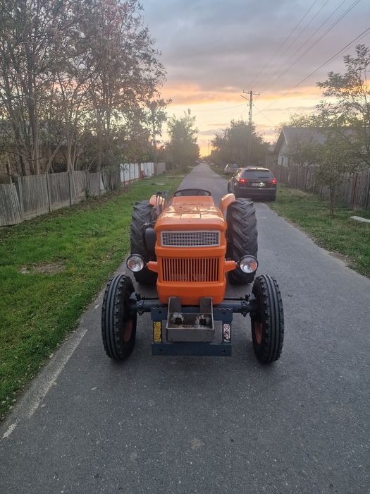 Vând Tractor Fiat 45 cp