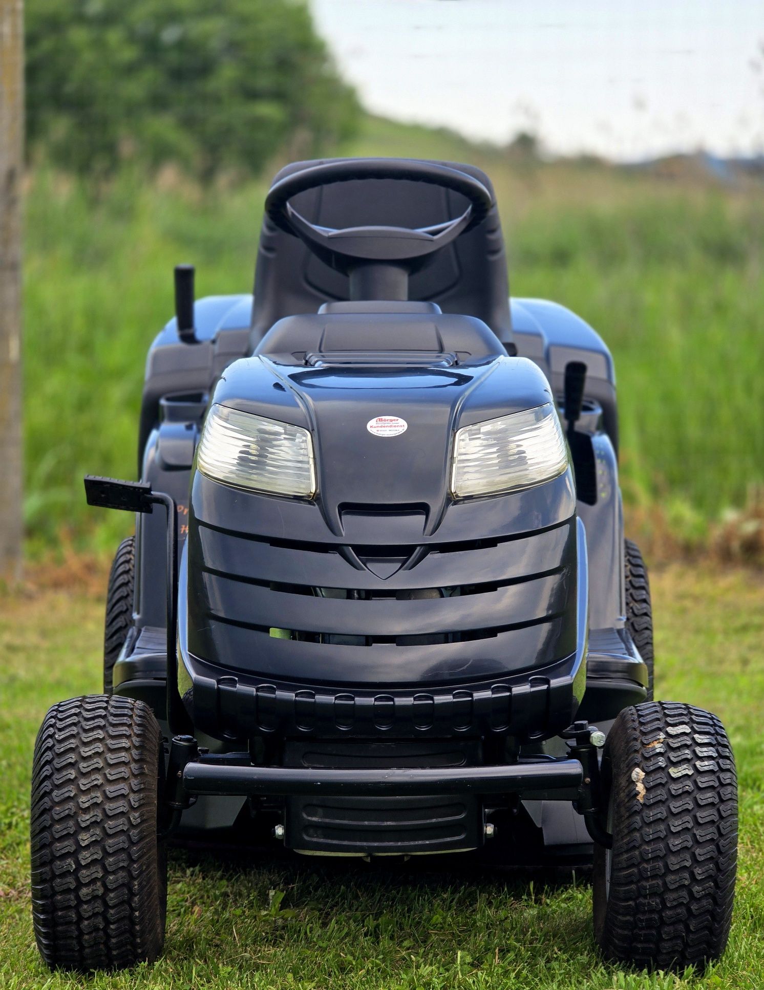 Tractoras gazon iarba Profesional Stiga Pro Black Edition 16.5 cp 2022