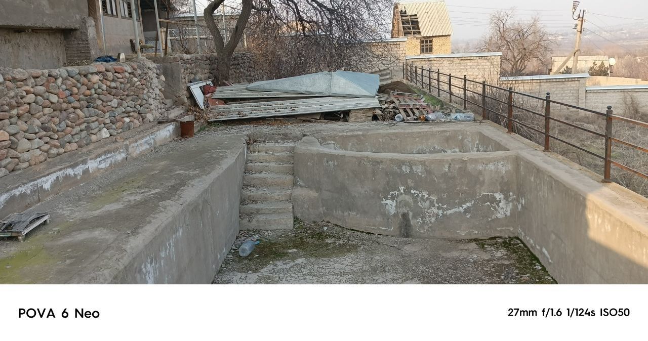 Parkenda dacha sotiladi