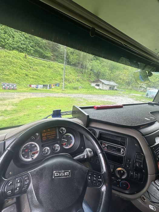 Vand sau schimb acest camion daf xf