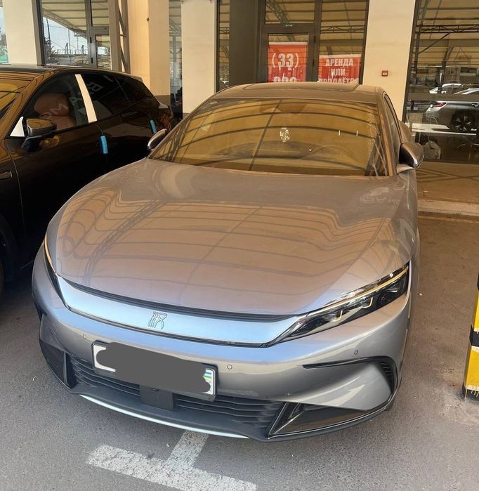 BYD han 715km 2023 йил