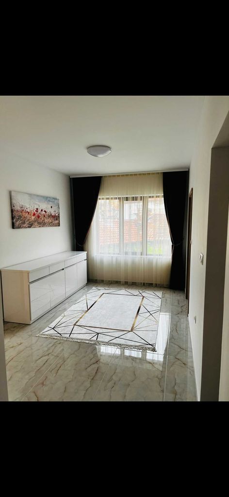 Дава се под наем Етаж от къща в Асеновград - 120 кв.м за 510 € - Снимка #5