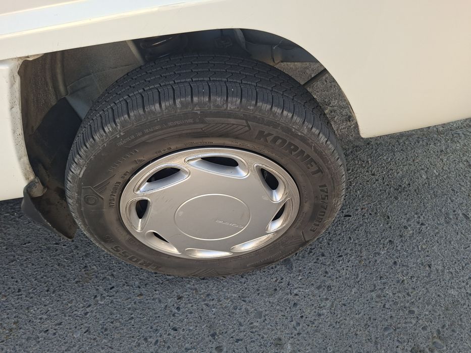 Damasga 13 razmer balon sotiladi xolati ideal 5000 km yurilgan