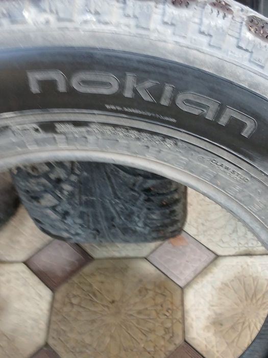 Резина зимняя, Nokian 4 шт