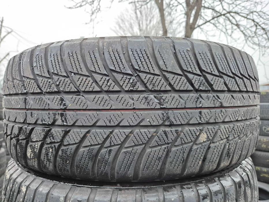 4 Anvelope de IARNA - 215/55/17 - BRIDGESTONE - Stare F BUNA DOT 2021