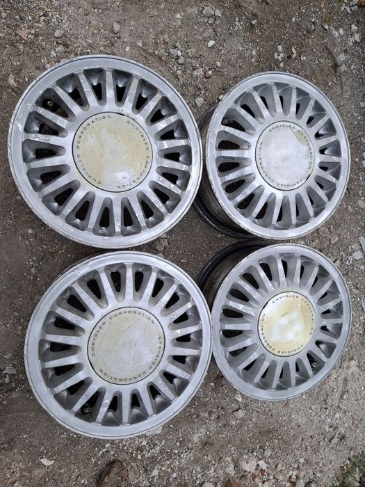 Продавам 4 бр Алуминиеви джанти 5x100 14 цола 5,5 J * Крайслер *