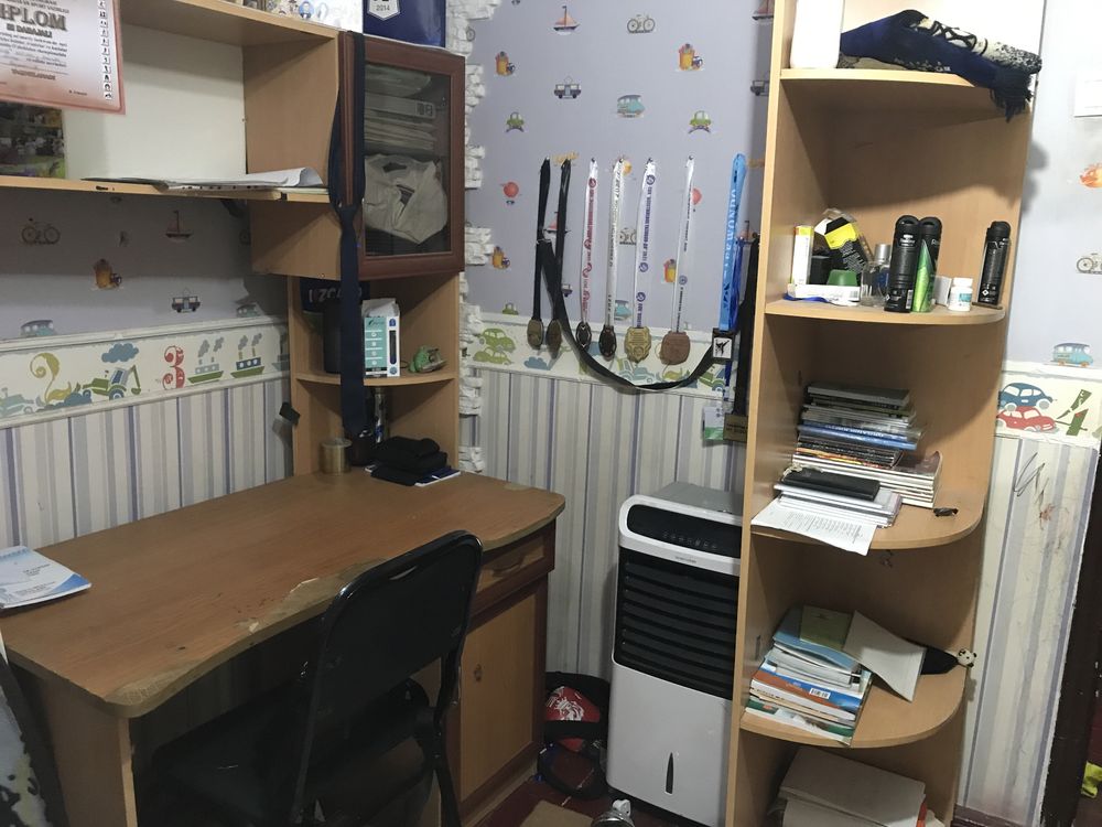 Ижарага студентла 3 хонали 80кв.  уй берилади. Фаррош ва ошпази бн