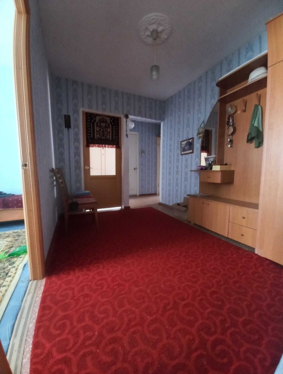 Продам или обменяю 3х комн.кв. на 2 комн.с доплатой