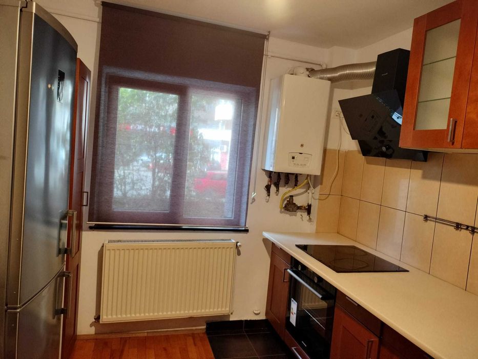 Inchiriez apartament 3 camere in Marasti, str. Bucuresti nr.86+Parcare