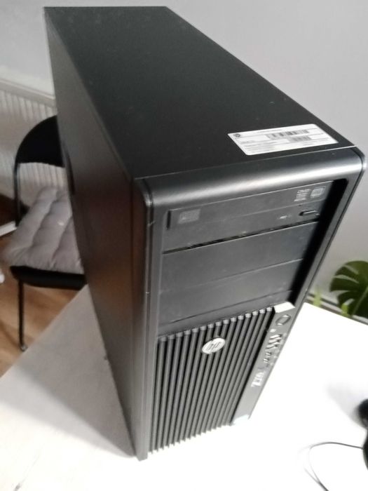 HP. z220 Workstation desktop,hdd-uri,memorii 2GBx4=8GB;DDR3