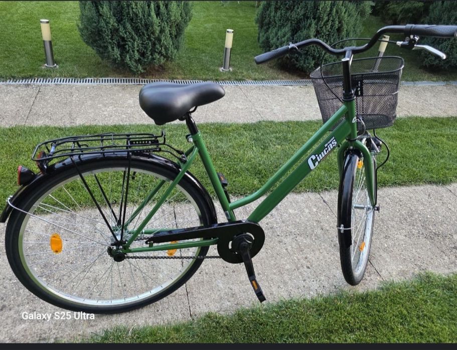 Bicicleta  verde noua