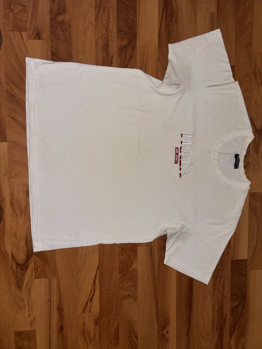 Prada milano тениска