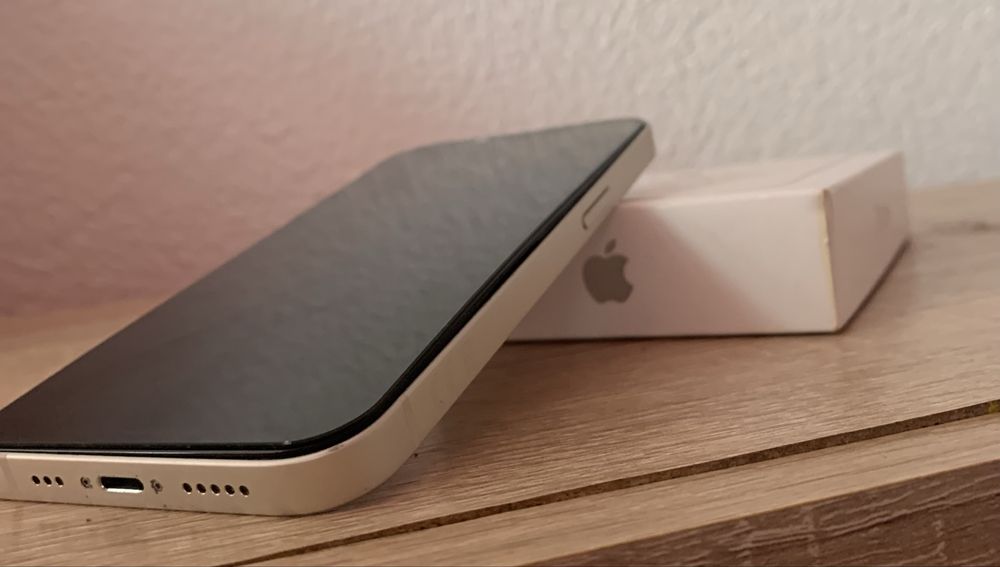 Vand iphone 13 fulll box