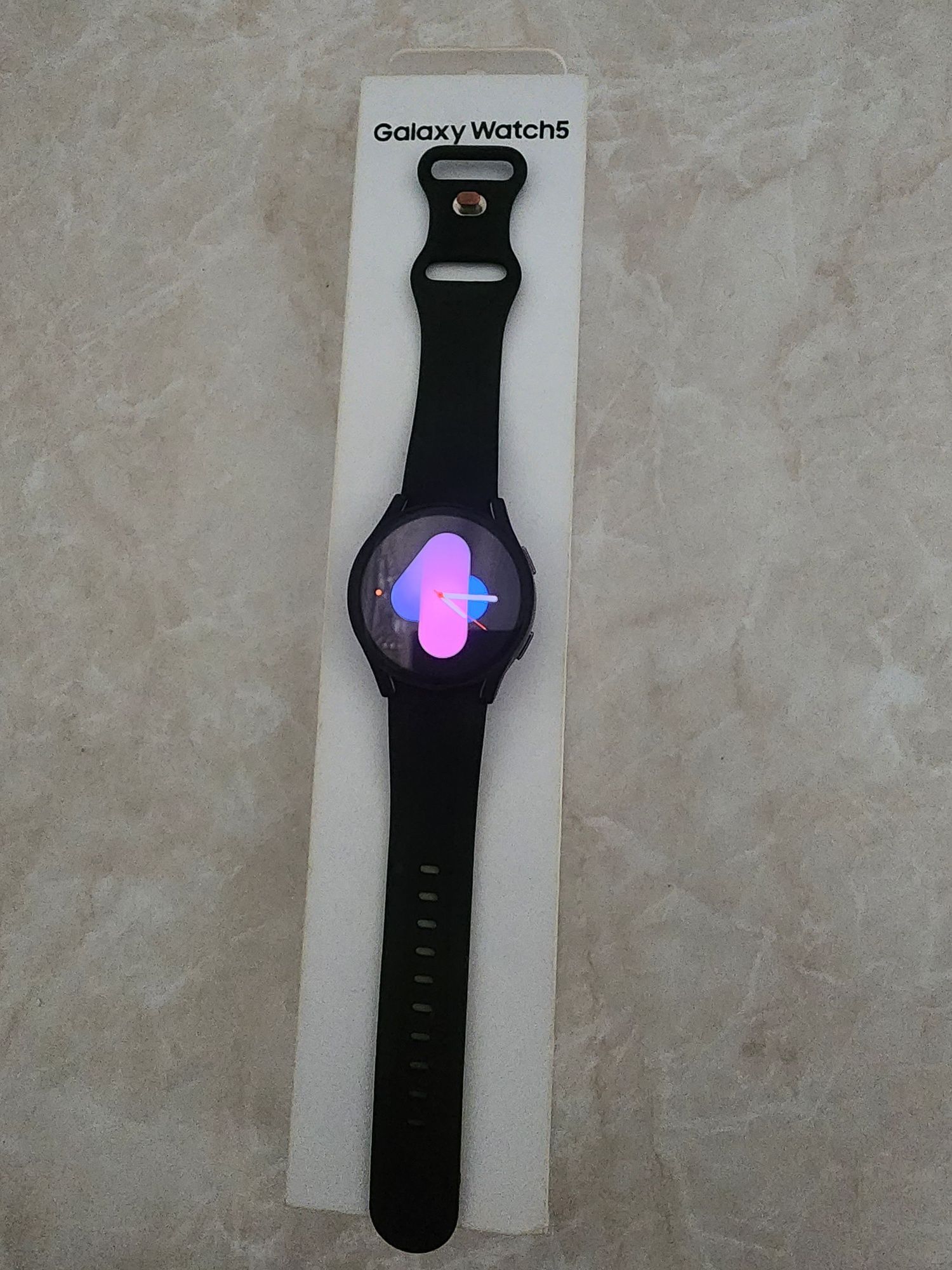 Srochna sotiladi. Samsung Galaxy watch 5 40mm.