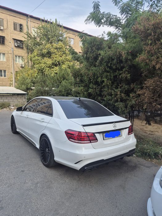 Срочно продаю W 212 E200