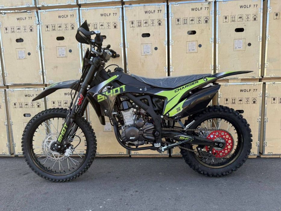 Shot charger 300 мотоцикл новый коробке