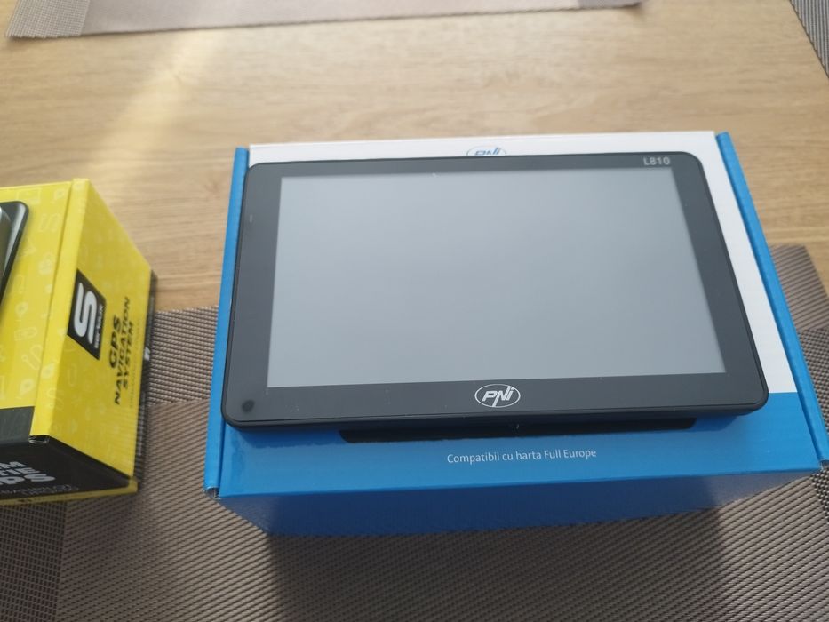 Gps PNI L810 Pro, pregatit doar sa il pui la treaba - garantie