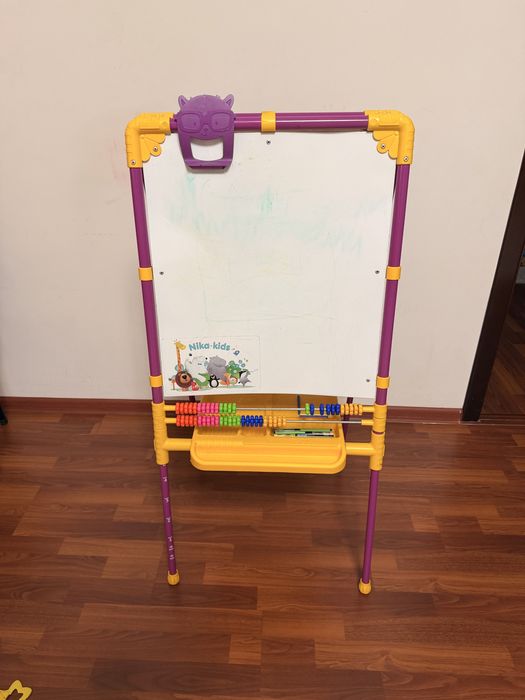 Де ский мольберт нико