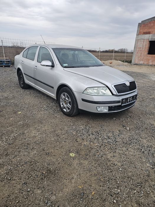 Dezmembrari vand piese skoda octavia 2 bxe avariat