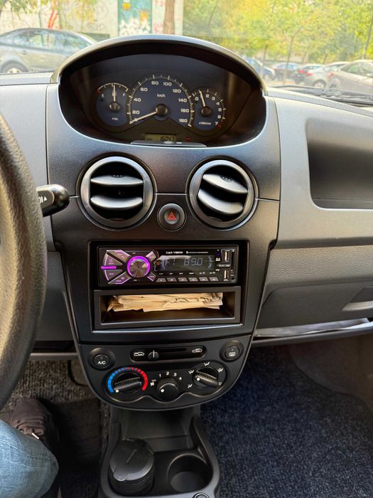 Vand Chevrolet Spark 2009/ 16.000 km