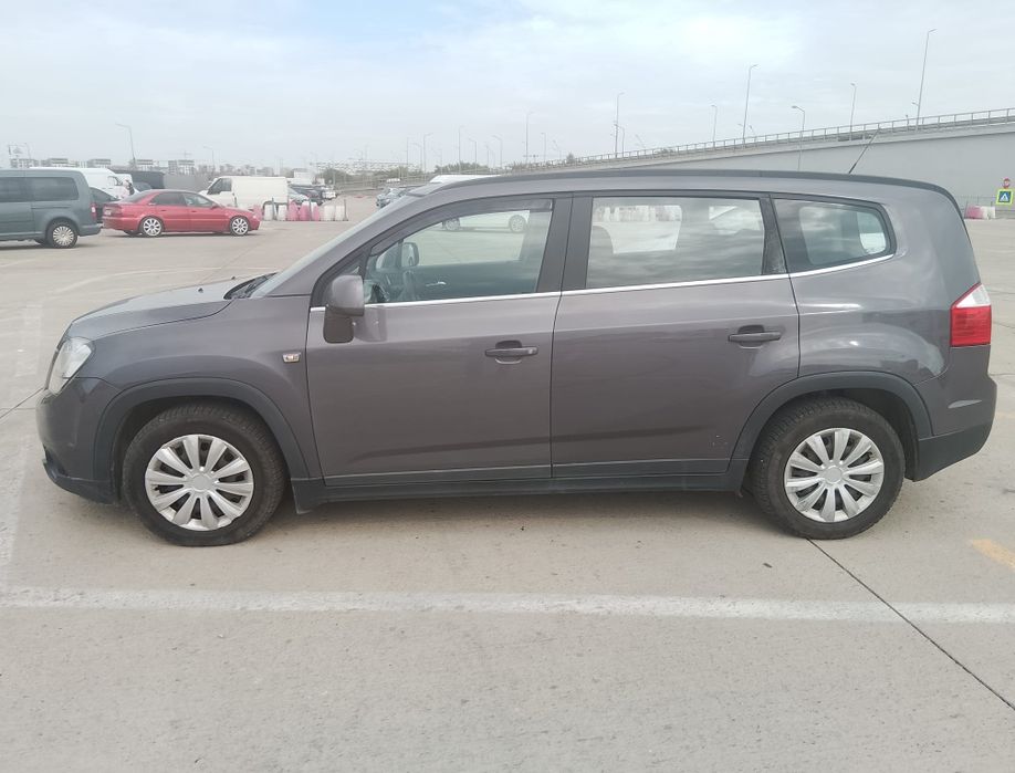 Autoturism .Vînd Chevole  Orlando