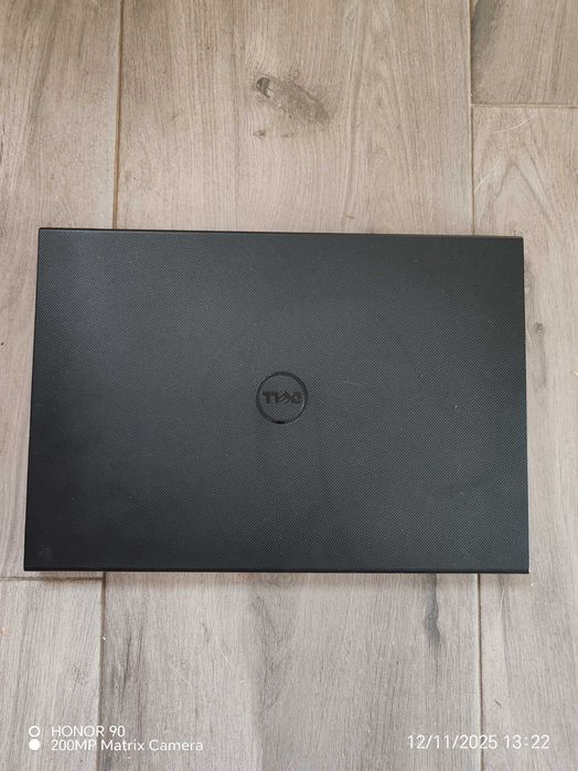 DELL 15 inspiron 3000 series