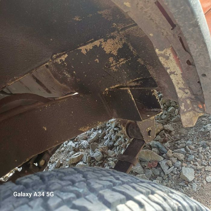 Продава се Suzuki Santana, всичко е изрядно.