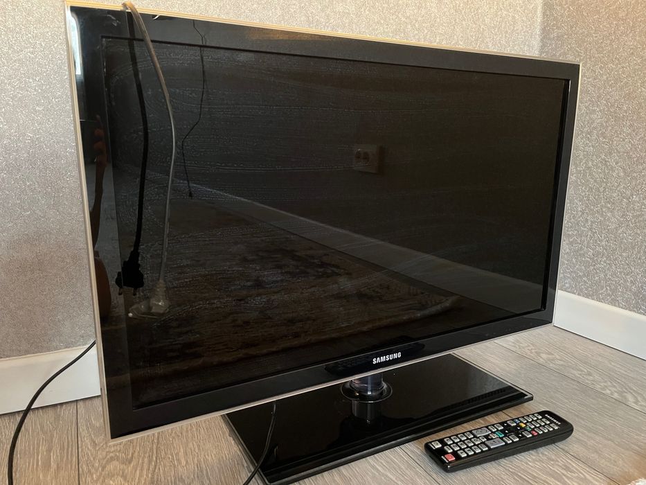 Продаю телевизор Samsung 32”