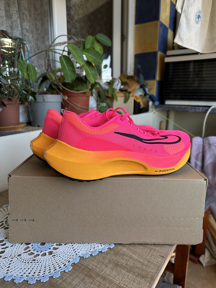 Nike zoom fly 5 ( нови )