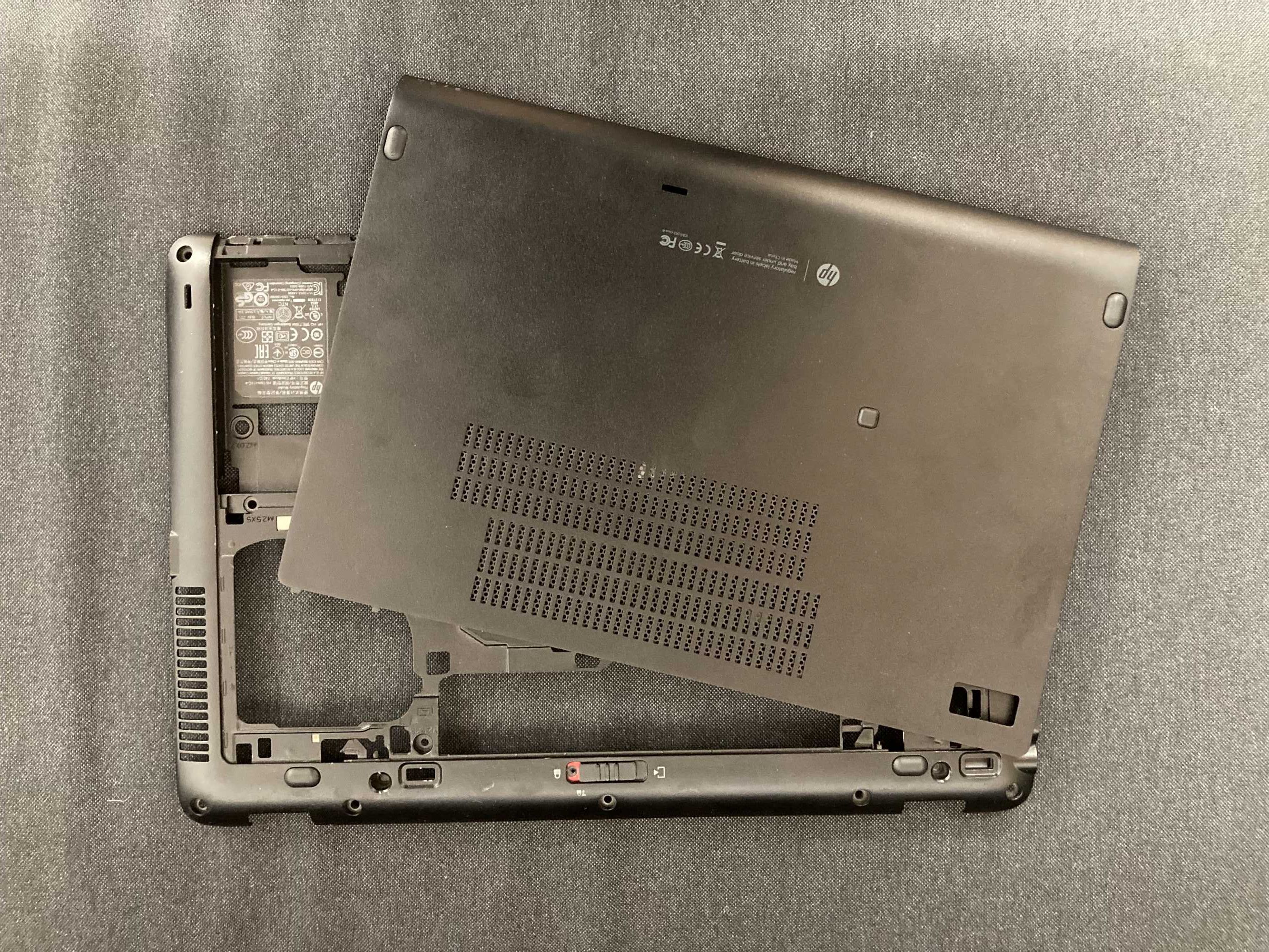 Dezmembrez laptop HP EliteBook 740 G1 / G2 defect pentru piese