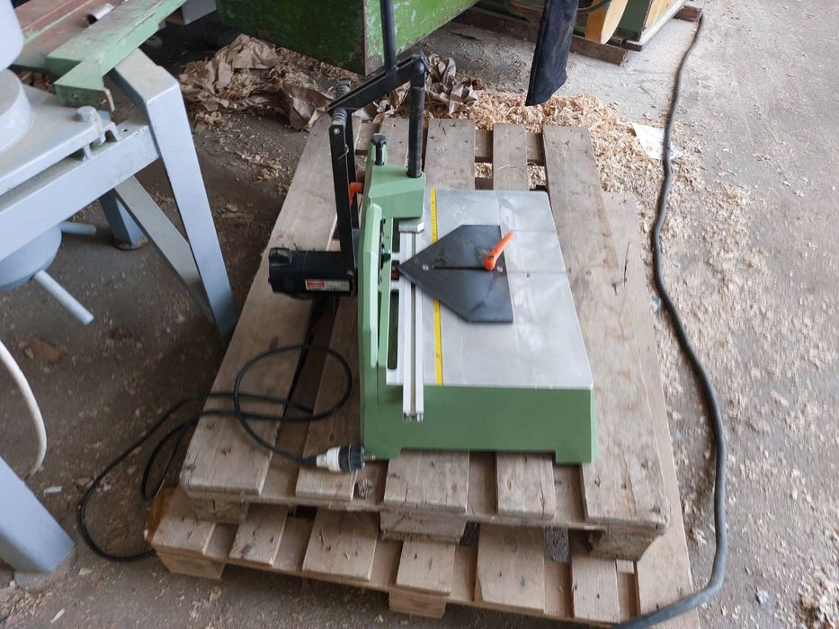 машина за сглобка лястовича опашка