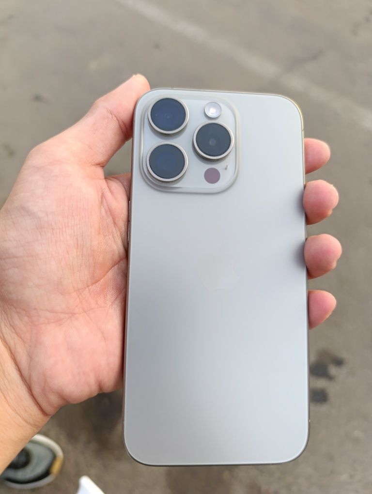 iPhone 15 pro с гарантия