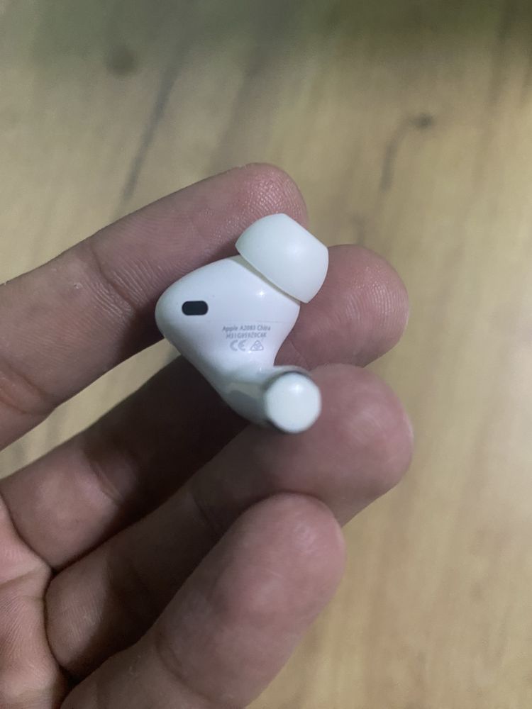 Apple airpods pro