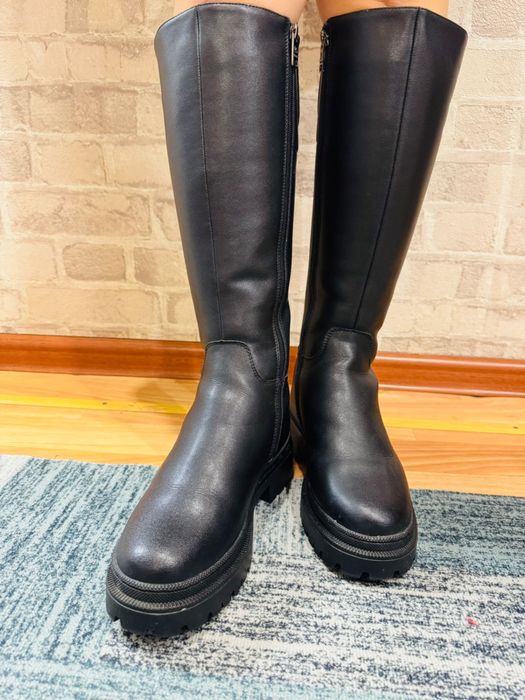 Продам зимние сапоги