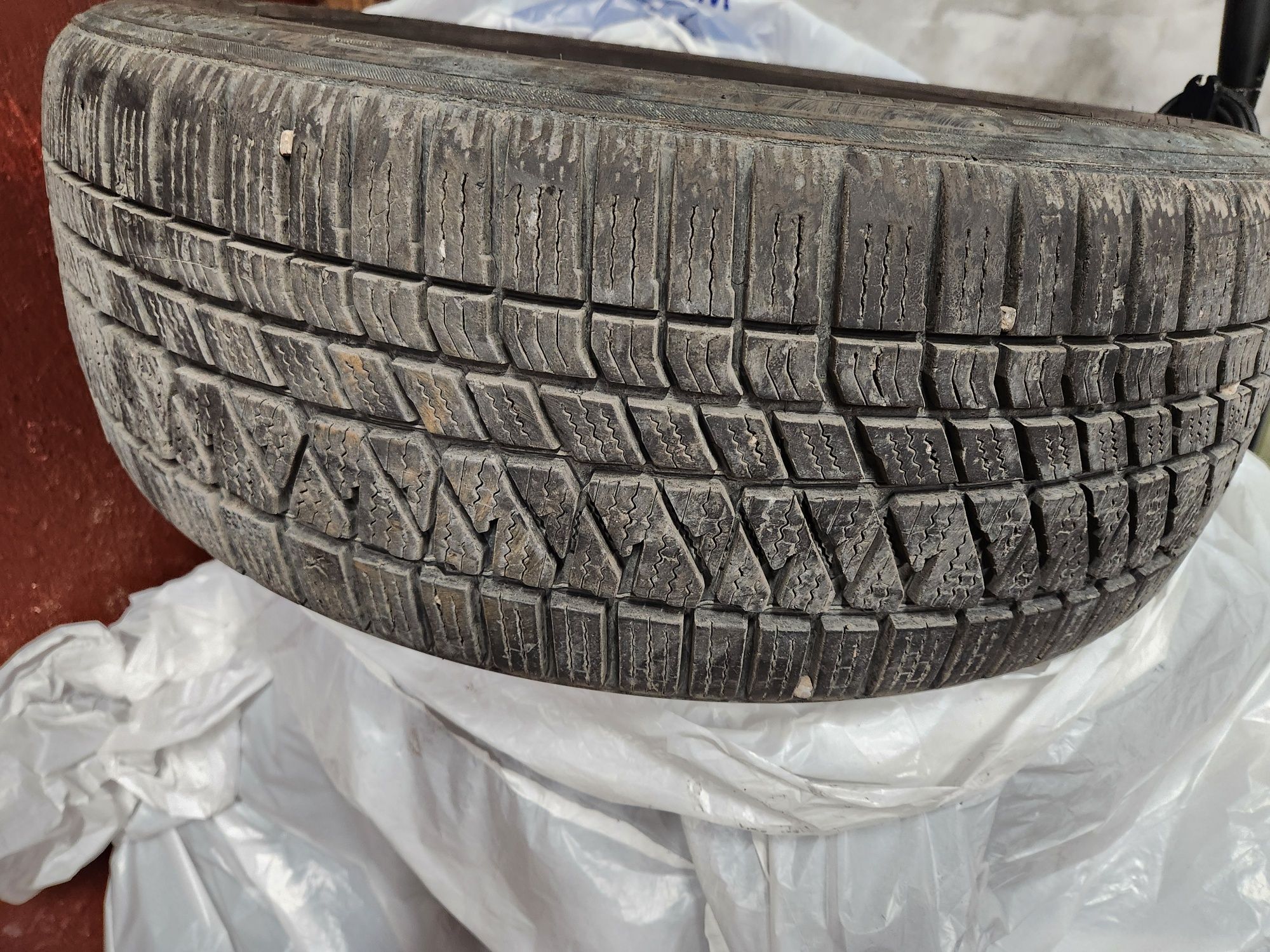 Зимни гуми Kumho 225/55/R18 4 бр.