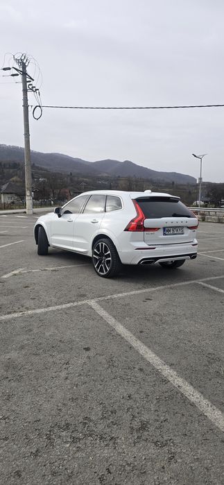Vând volvo XC60 T8