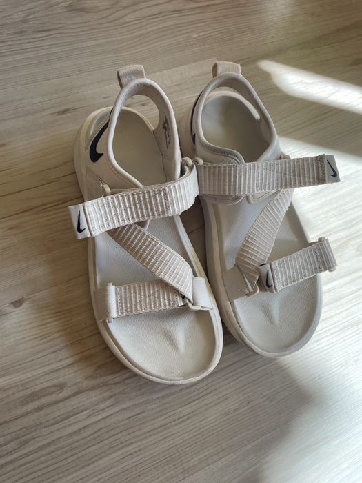 Сандали Nike 39 ном
