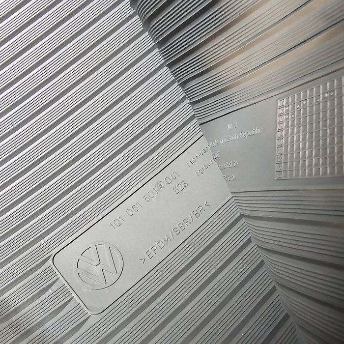 Set covorase Volkswagen Eos noi originale