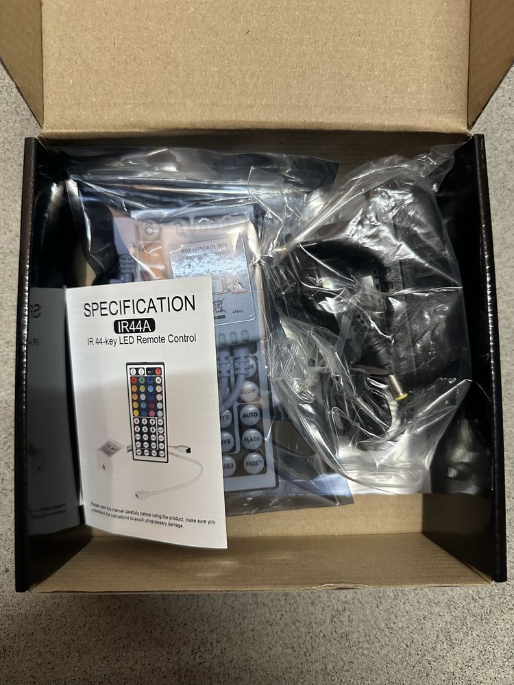 Banda led 5m 5050 RGB cu telecomanda IR