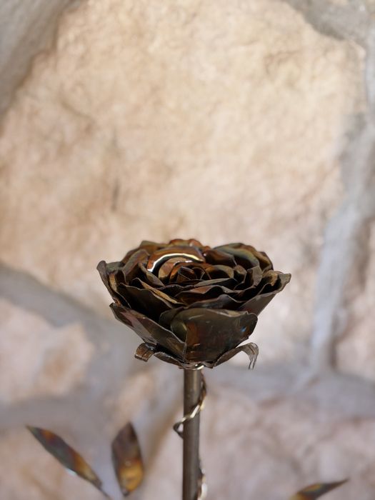 Trandafir din inox – cadou personalizat, unic și elegant